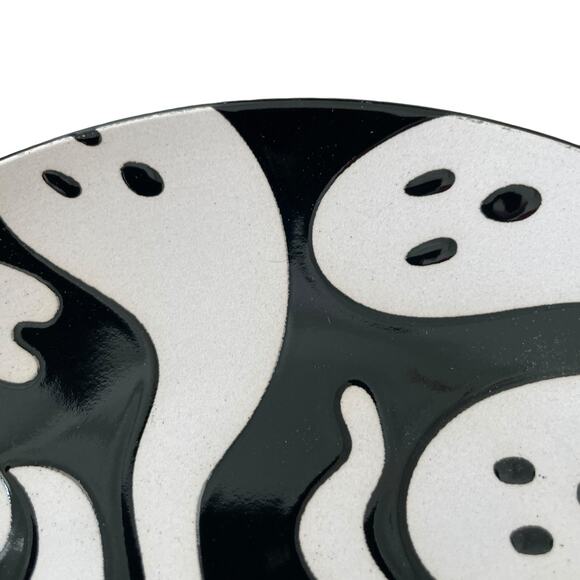 ELUM HOME Spooky Halloween Ghost Appetizer Plates Set of 4 Black & Cream NIB - Picture 8 of 13